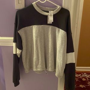 American Eagle Outfitters crew neck sweatshirt